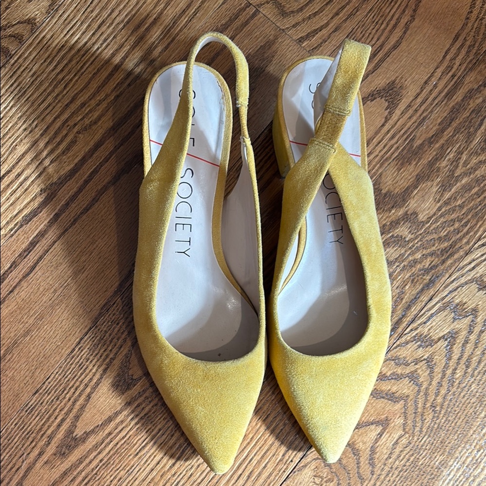 Sole Society Yellow Heeled Slingbacks - Picture 2 of 4